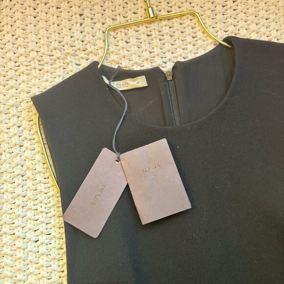 NWT Prada Black Wool Sheath Dress, Size EU (IT) 40 / US 4 - Picture 5 of 15